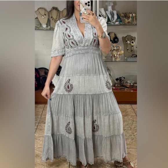 Elegant Embroidered Gray Maxi Dress - Picture 1 of 4